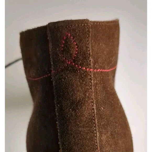 Artisan Suede Chukka Boot Men 10 Made in Spain Vibram Sole Leather Lining Brogue